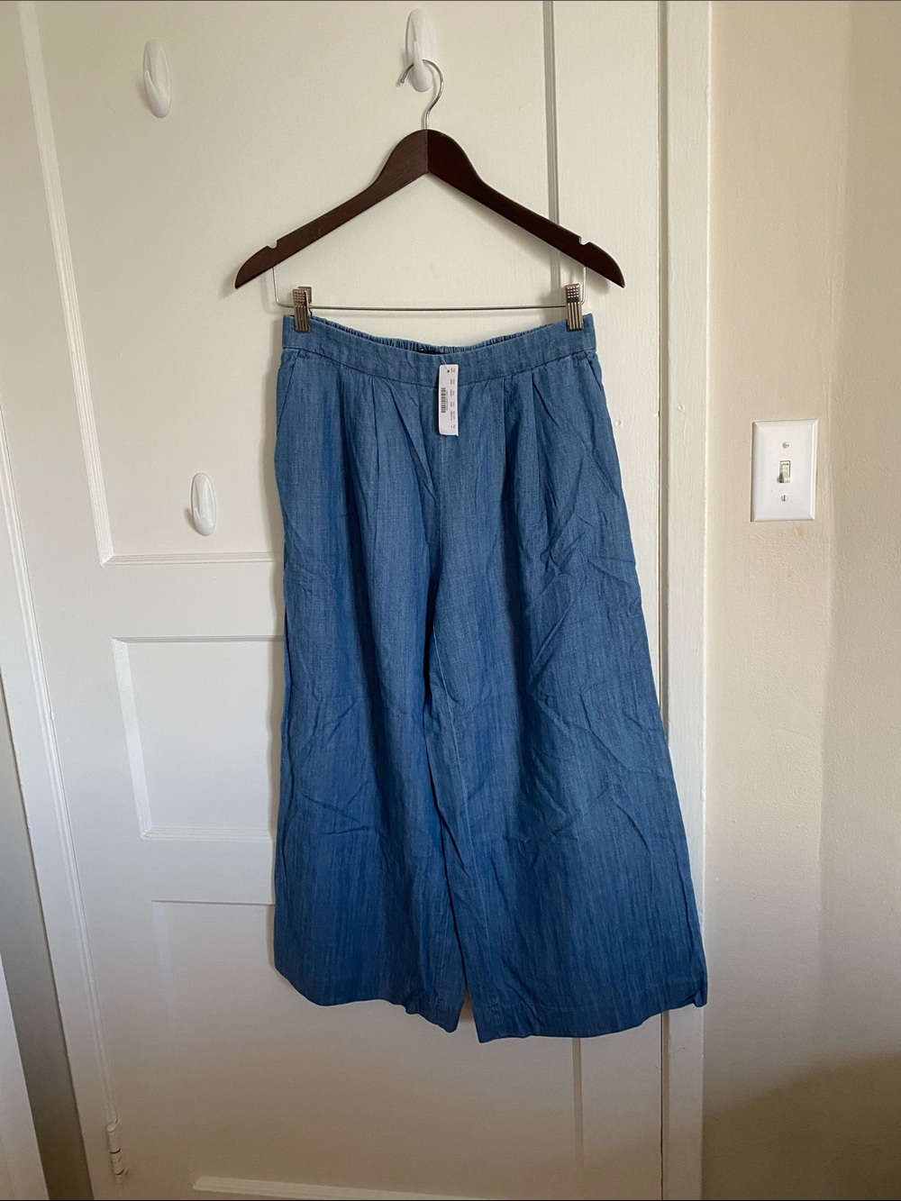 NWT J. Crew Wide-leg cropped chambray pant - Picture 2 of 6